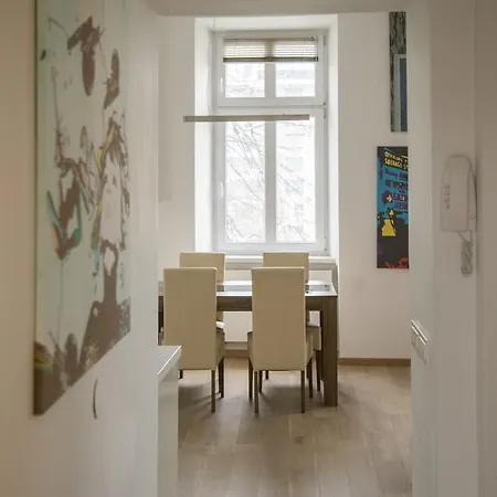 Stella Apartment *